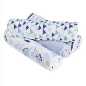 aden by aden + anais
Cotton Dinosaur Swaddles